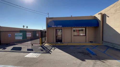 Arlington Self Storage storage facility exterior view